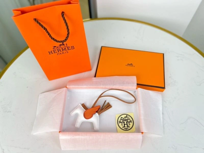 Hermes Ornaments UrbanChic 270211