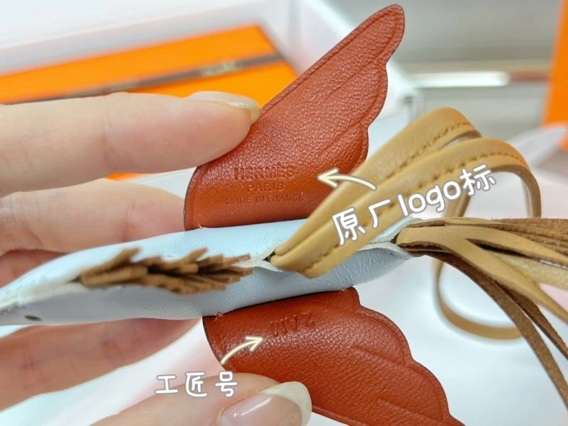 MoistureWicking Hermes Ornaments 270186