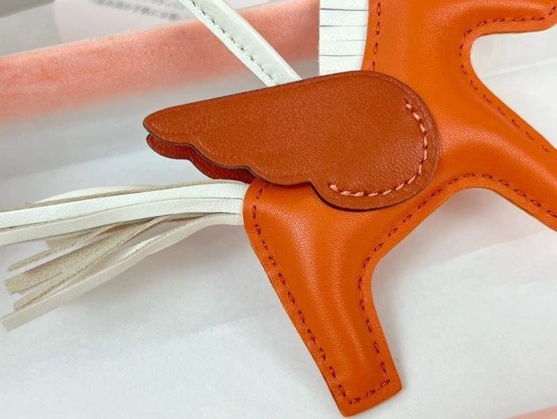 FreshLook Hermes Ornaments 270172