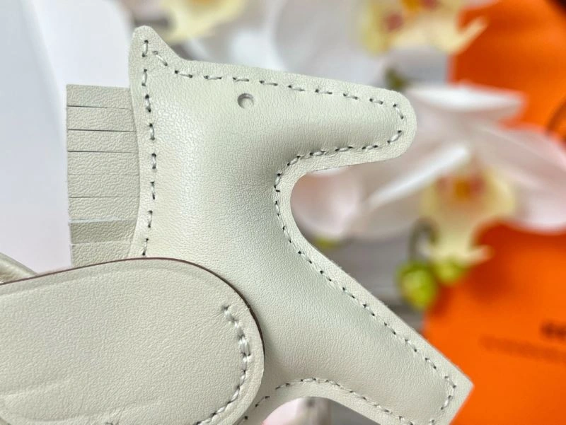 Hermes Ornaments Efficient 270143