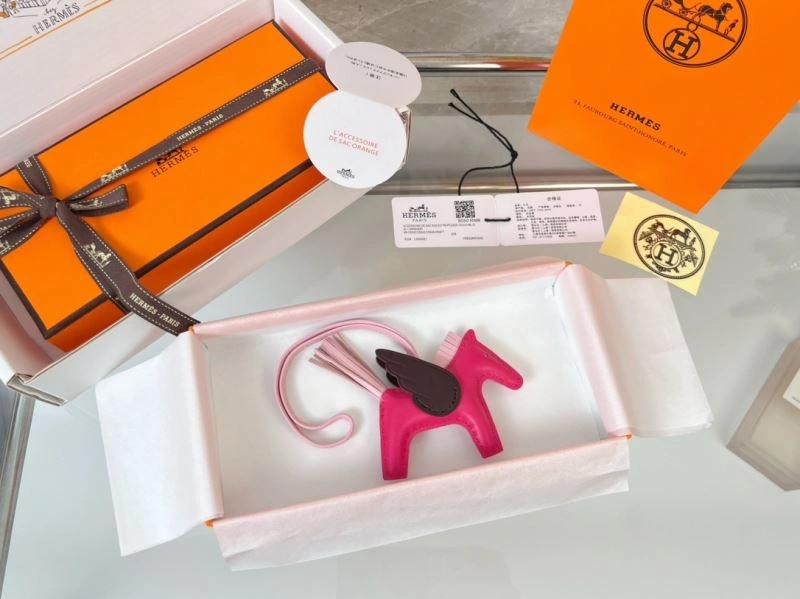 Soft Hermes Ornaments 270154