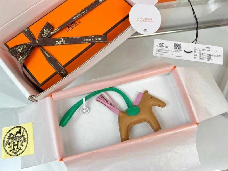 Hermes Ornaments Sporty 270122