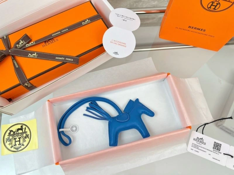 Modern Hermes Ornaments 270105