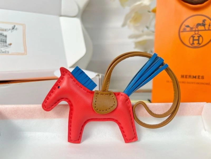 Modern Hermes Ornaments 270053