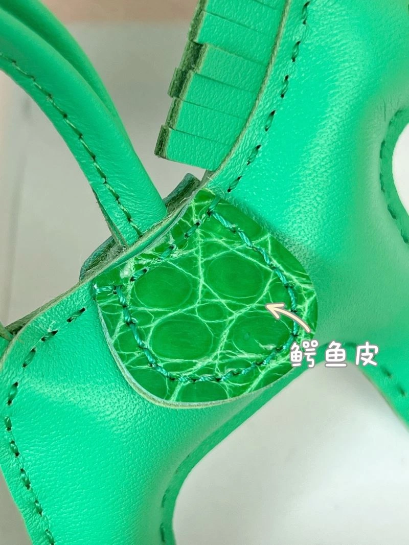 Chic Hermes Ornaments 270019