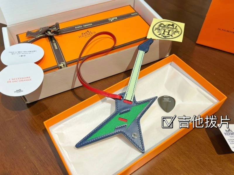Hermes Ornaments Effortless 270016