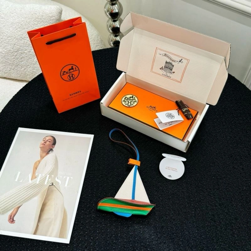 EyeCatching Hermes Ornaments 269478