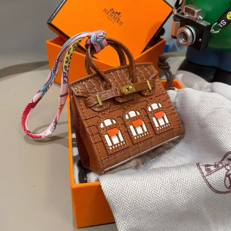 Hermes Ornaments Sleek 269206