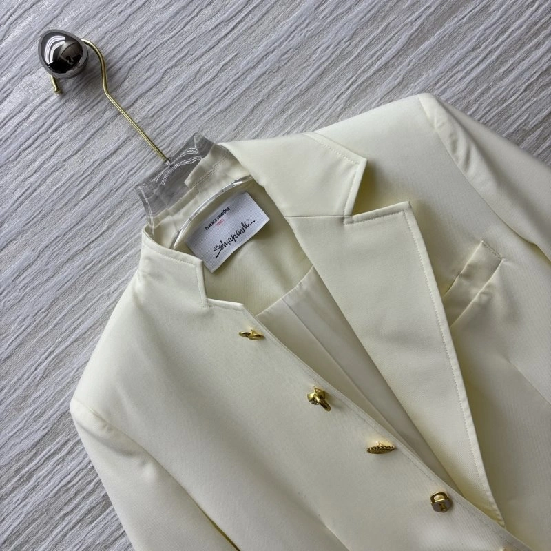 Contemporary Hermes Outwear 129365