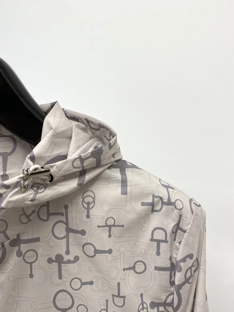 MultiPurpose Hermes Outwear 129727