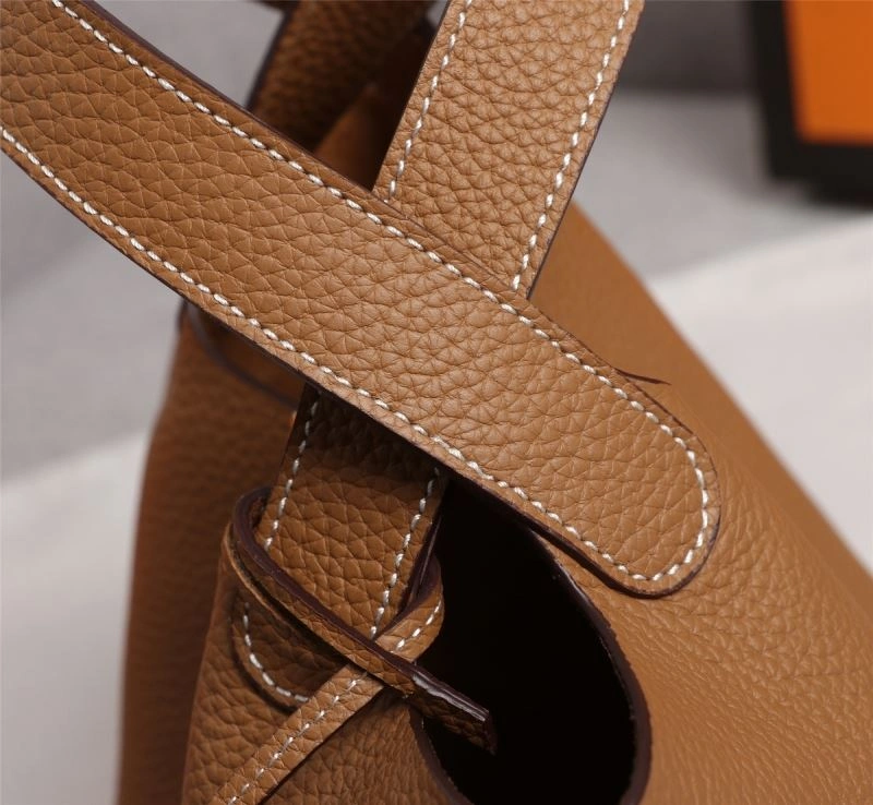Lightweight Hermes Picotin Lock 89939
