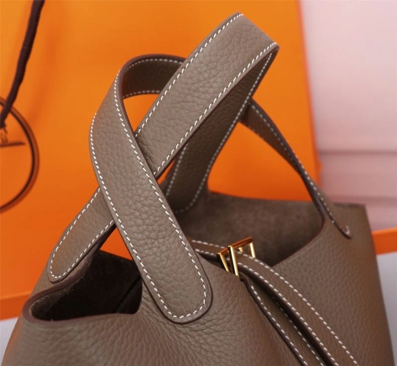Hermes Picotin Lock Compact 89962