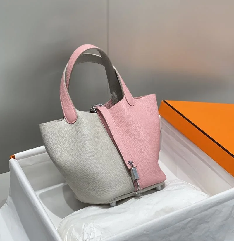 Contemporary Hermes Picotin Lock 48653