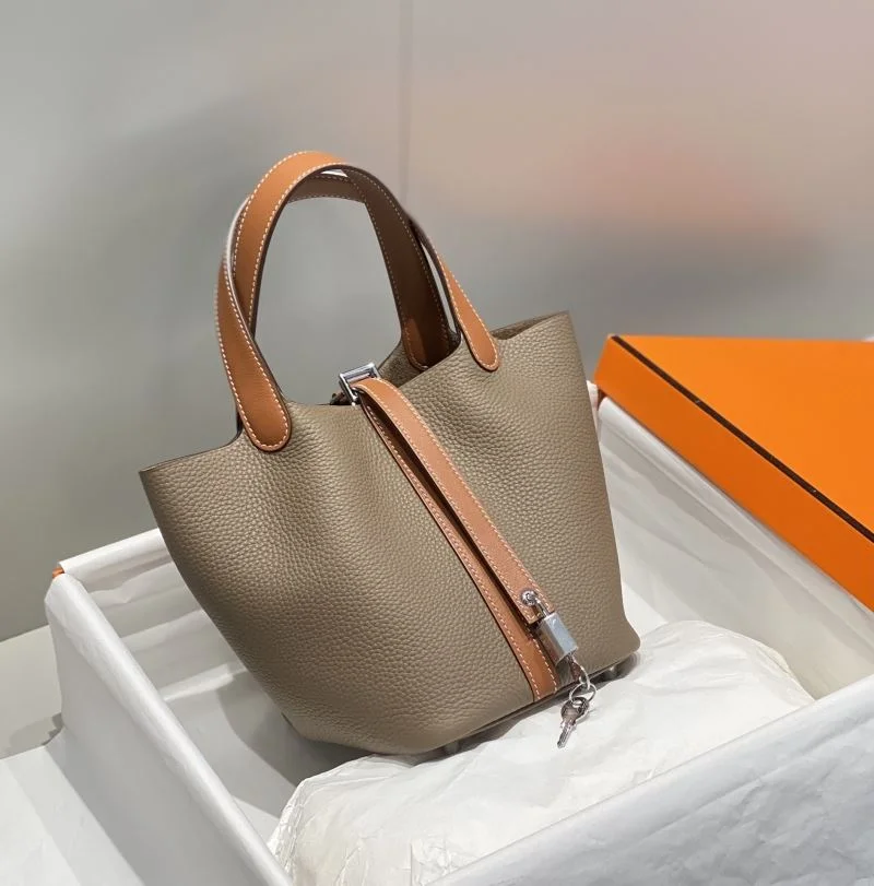 Hermes Picotin Lock Stylish 48618