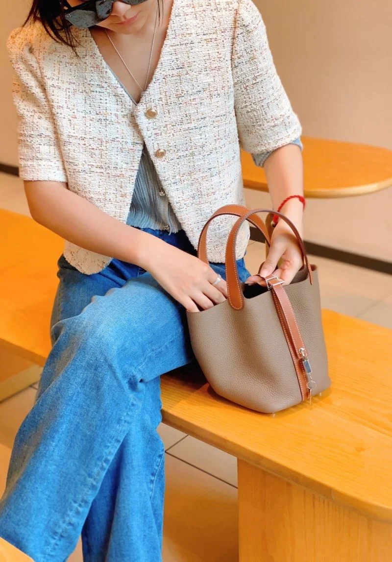 Hermes Picotin Lock Stylish 48618