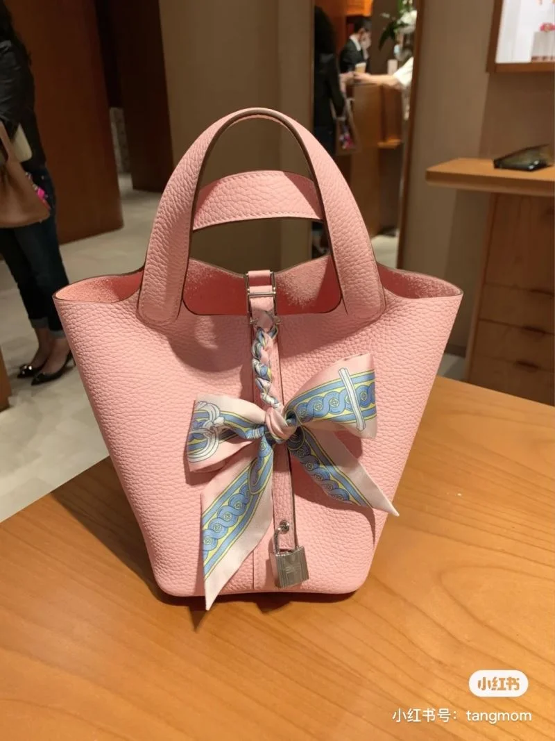 EyeCatching Hermes Picotin Lock 48596