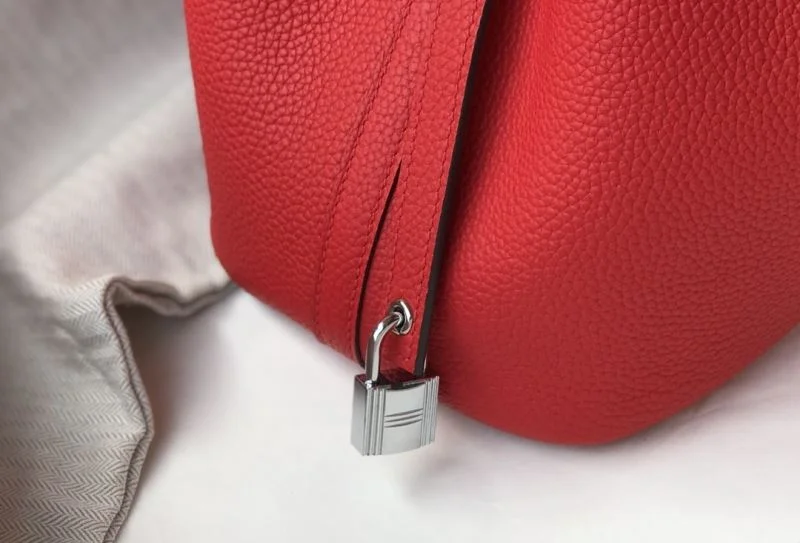 SmoothTexture Hermes Picotin Lock 48582