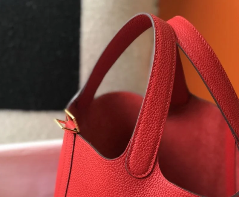 Versatile Hermes Picotin Lock 48589
