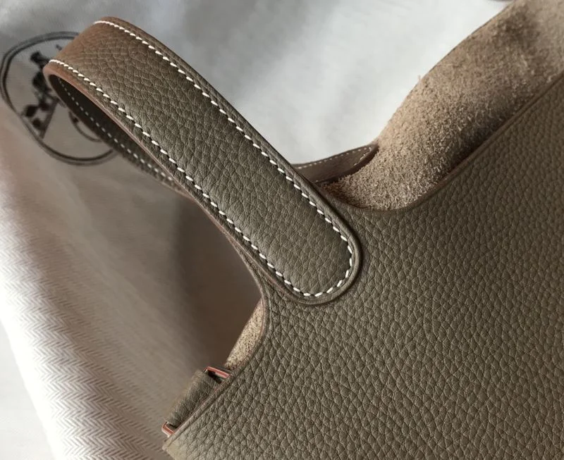 Sleek Hermes Picotin Lock 48580
