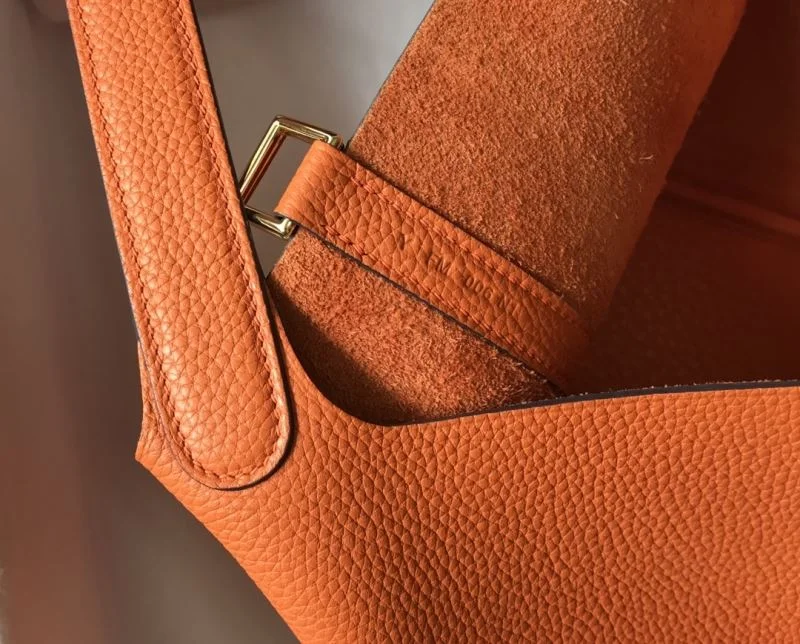 Sleek Hermes Picotin Lock 48572