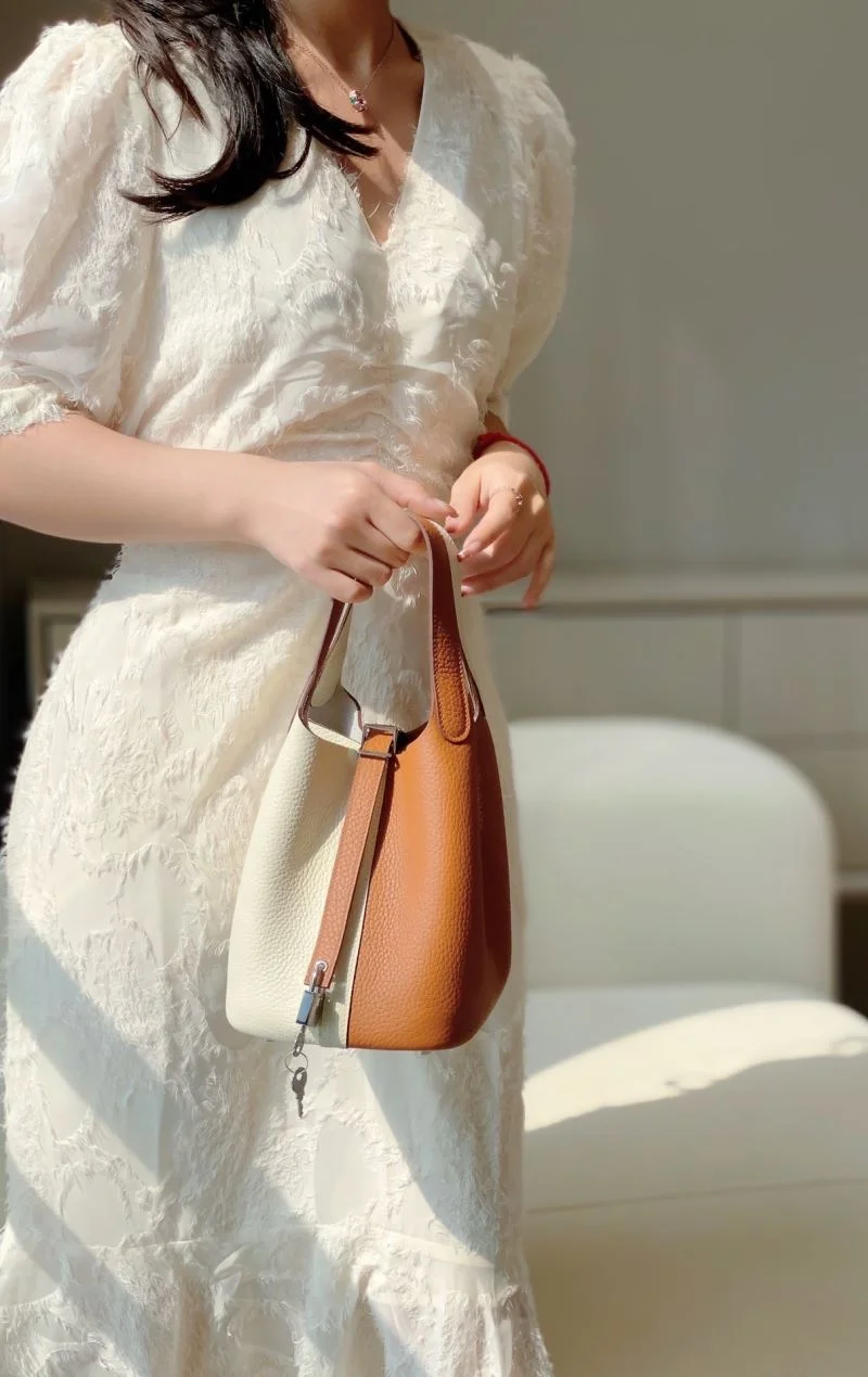EyeCatching Hermes Picotin Lock 47830