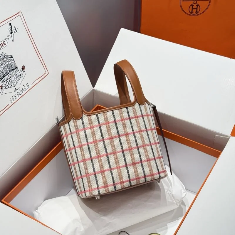 Chic Hermes Picotin Lock 47850