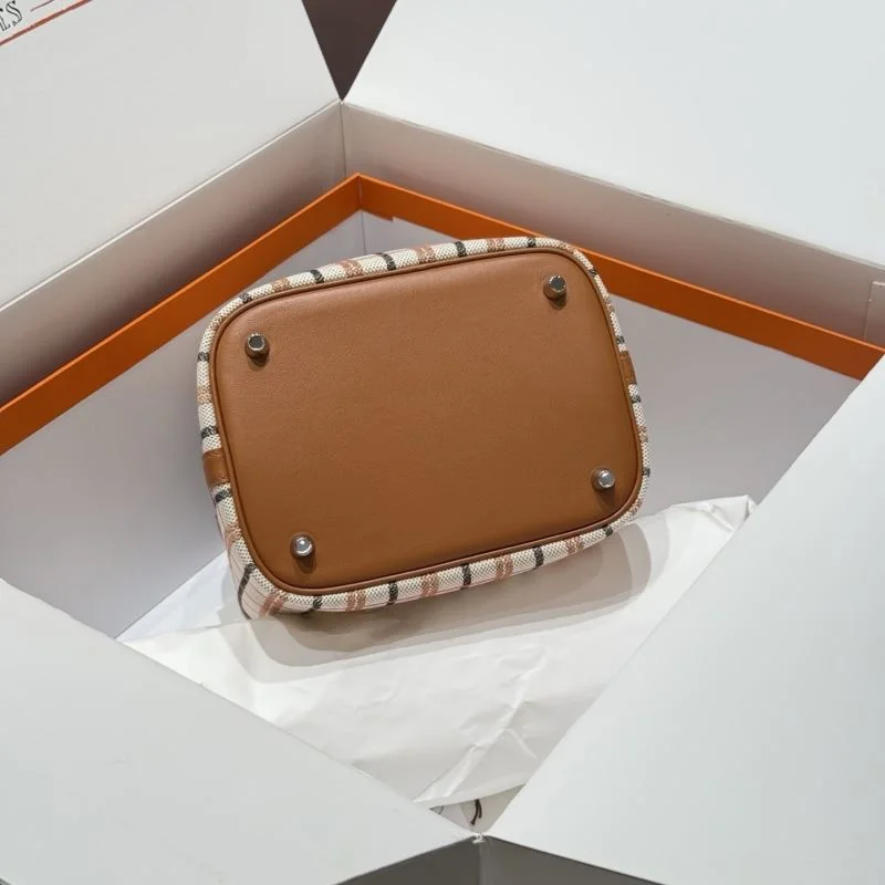 Chic Hermes Picotin Lock 47850