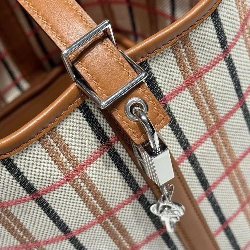 Chic Hermes Picotin Lock 47850
