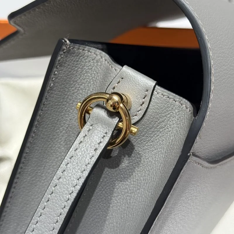 Neat Hermes Roulis Bags 47788