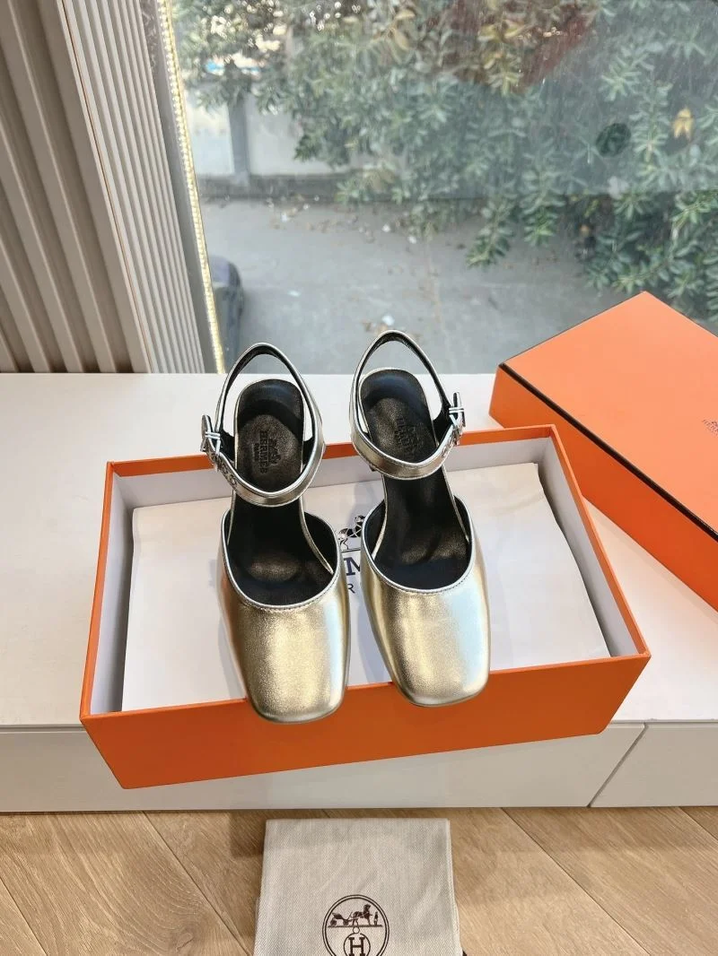 WellDesigned Hermes Sandals 26685