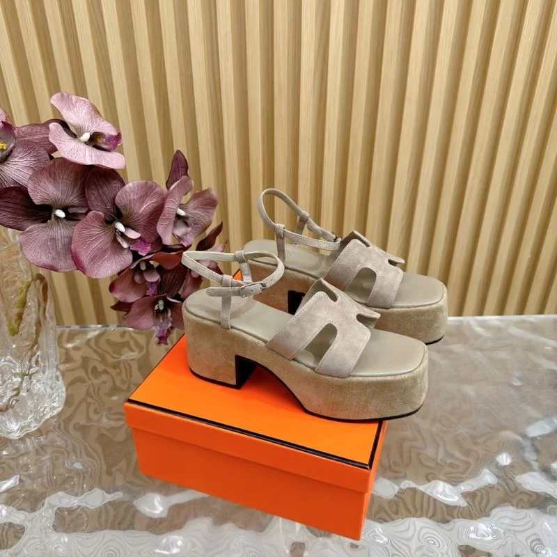 Versatile Hermes Sandals 27617