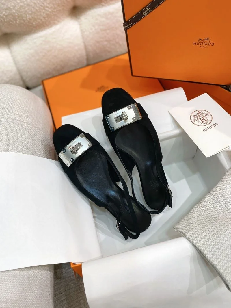 Practical Hermes Sandals 27584