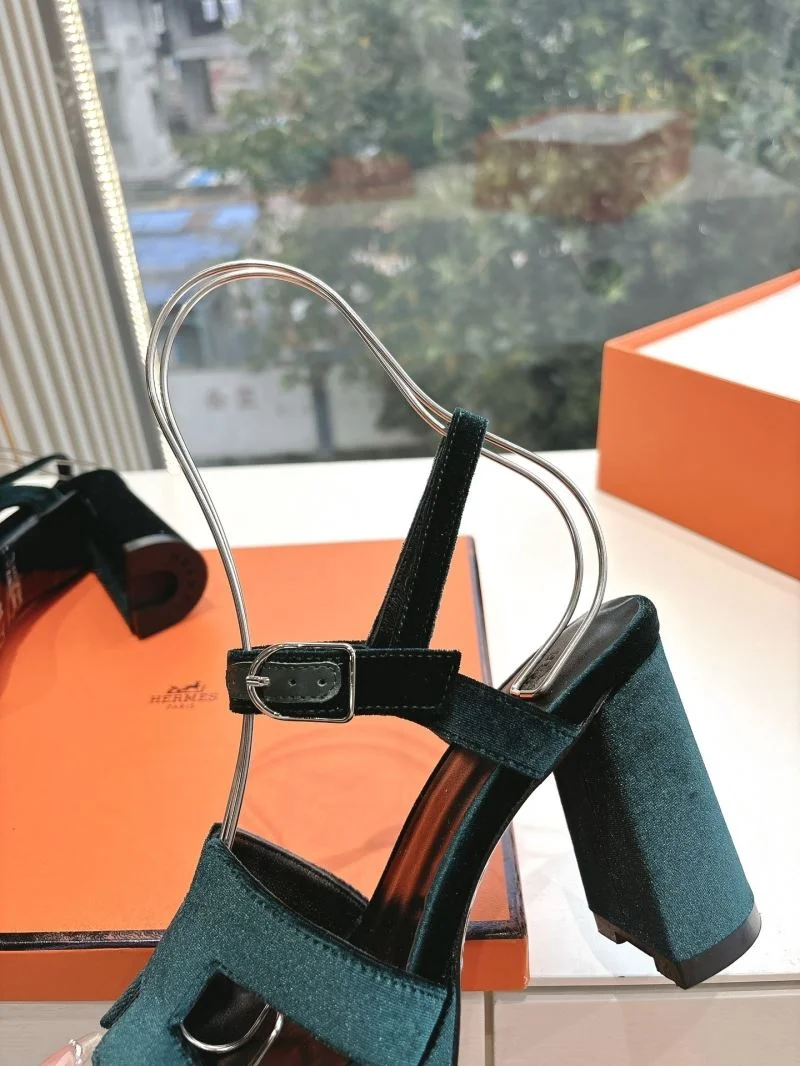 WeatherProof Hermes Sandals 26964
