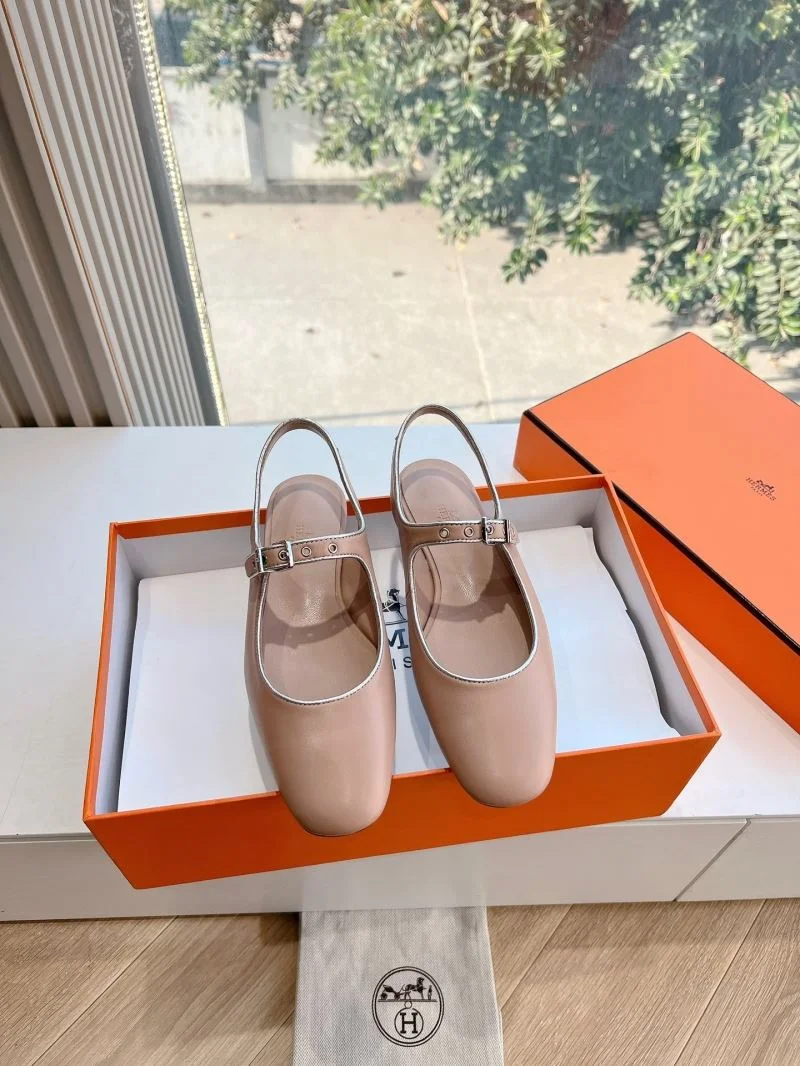 Practical Hermes Sandals 26956