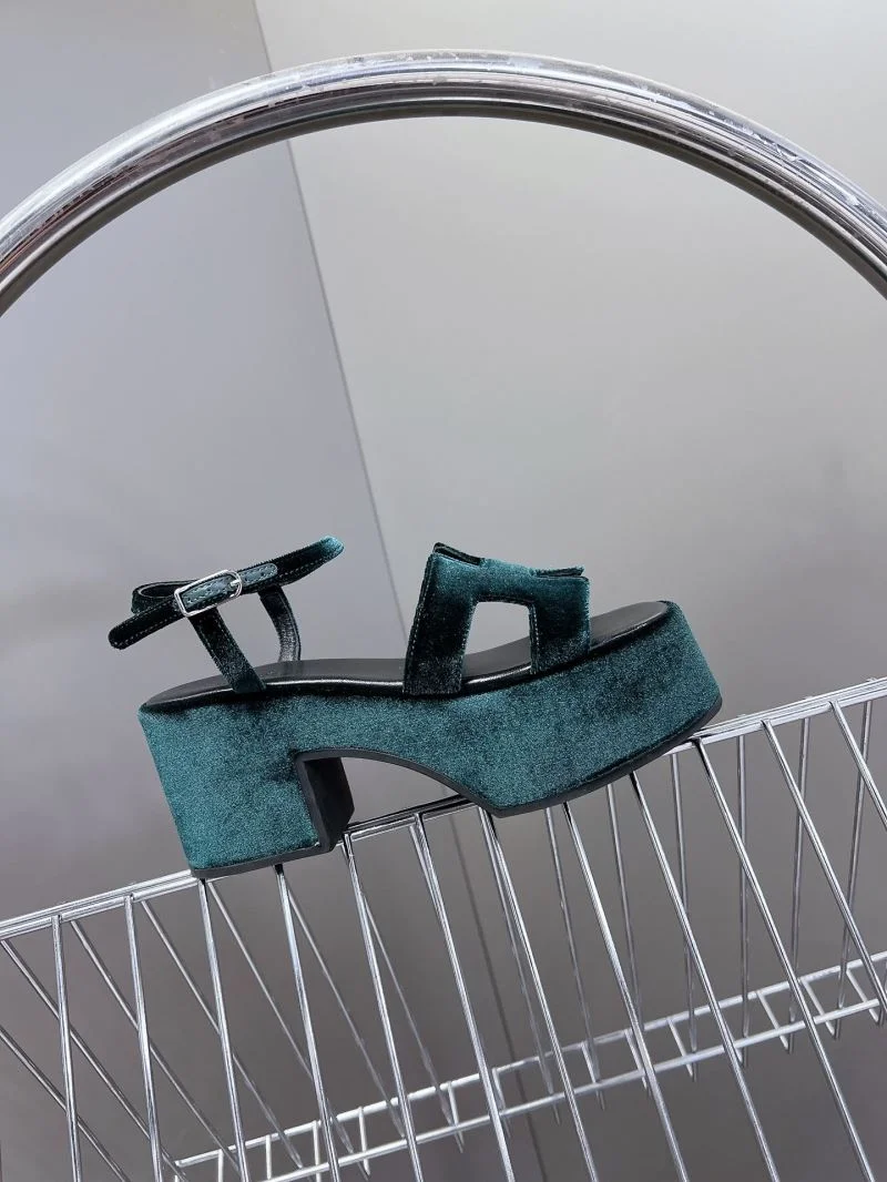 Hermes Sandals FreshLook 28476