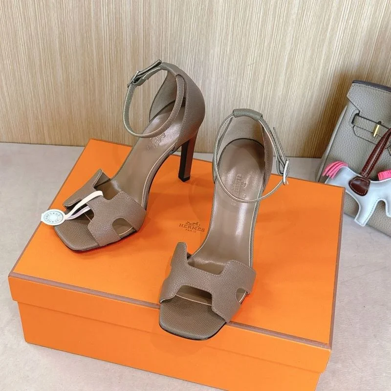 RelaxedFit Hermes Sandals 28465