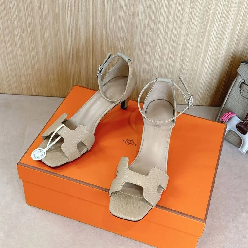 RelaxedFit Hermes Sandals 28462