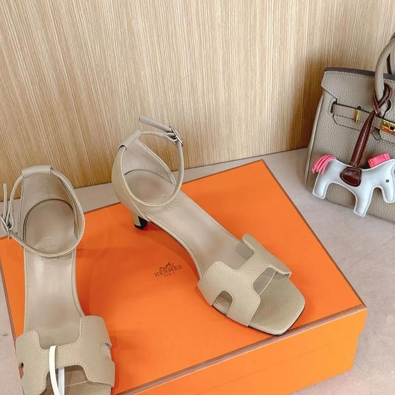 RelaxedFit Hermes Sandals 28462
