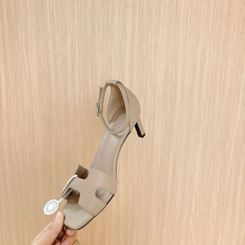 RelaxedFit Hermes Sandals 28462