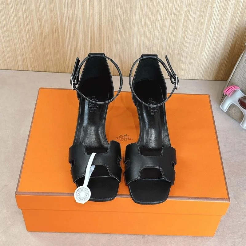 FlexibleFit Hermes Sandals 28443