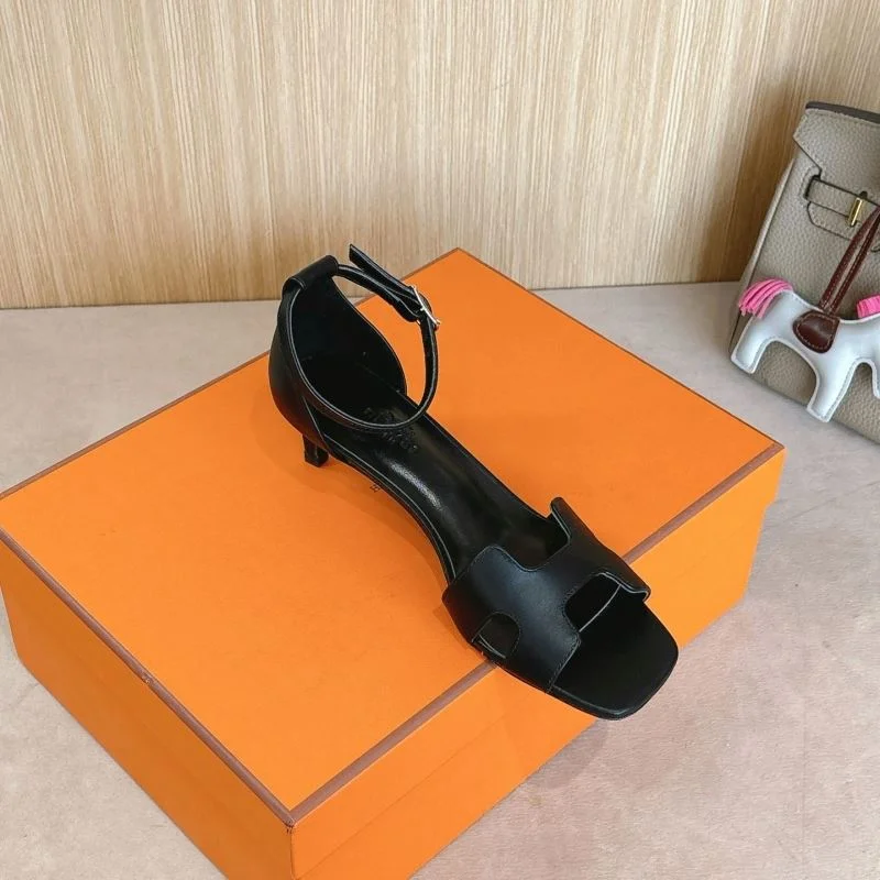 FlexibleFit Hermes Sandals 28443