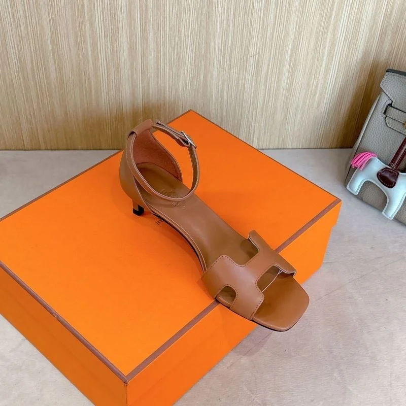 RelaxedFit Hermes Sandals 28438