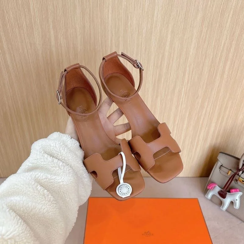 RelaxedFit Hermes Sandals 28438