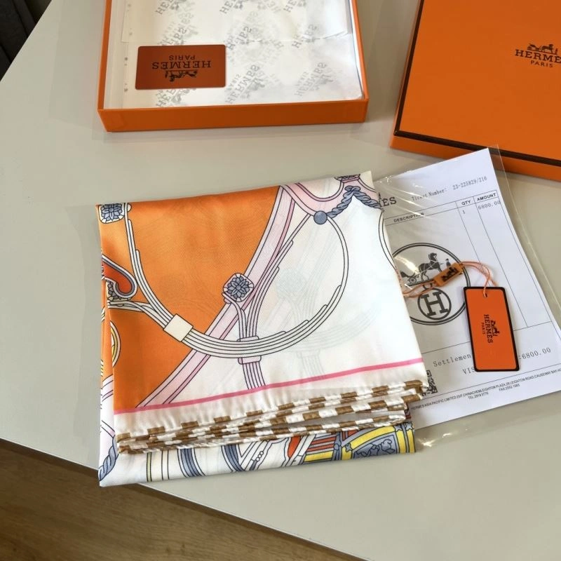 Resilient Hermes Scarf 270667