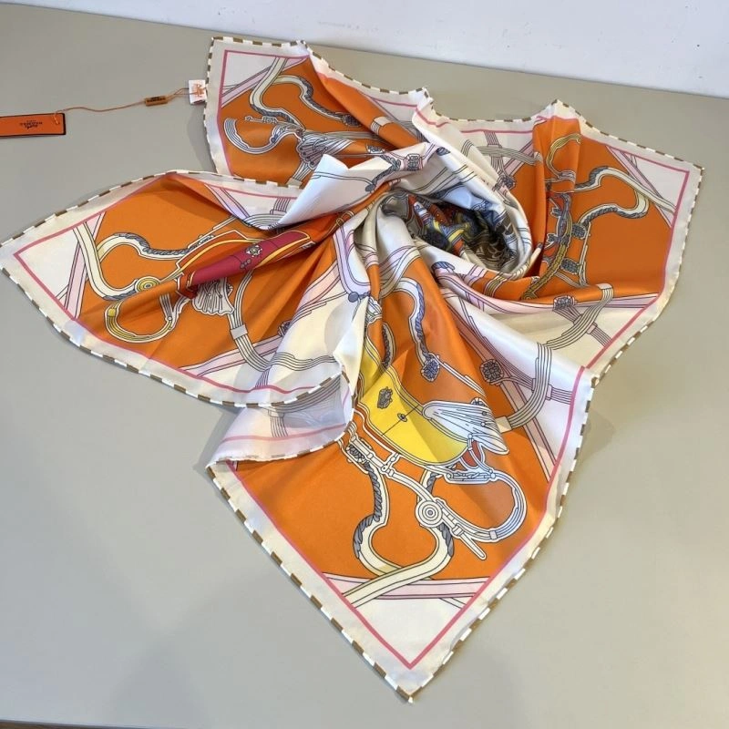 Resilient Hermes Scarf 270667