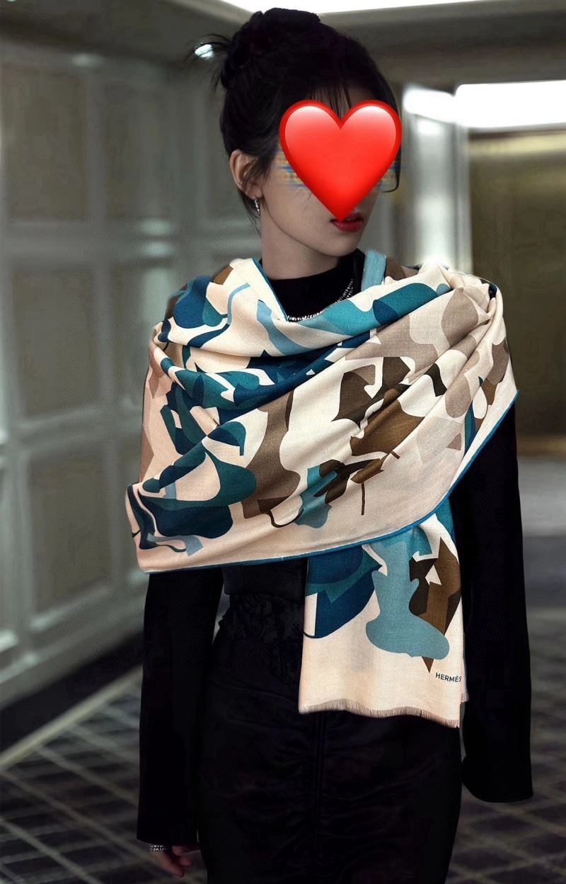 Hermes Scarf Sporty 271018