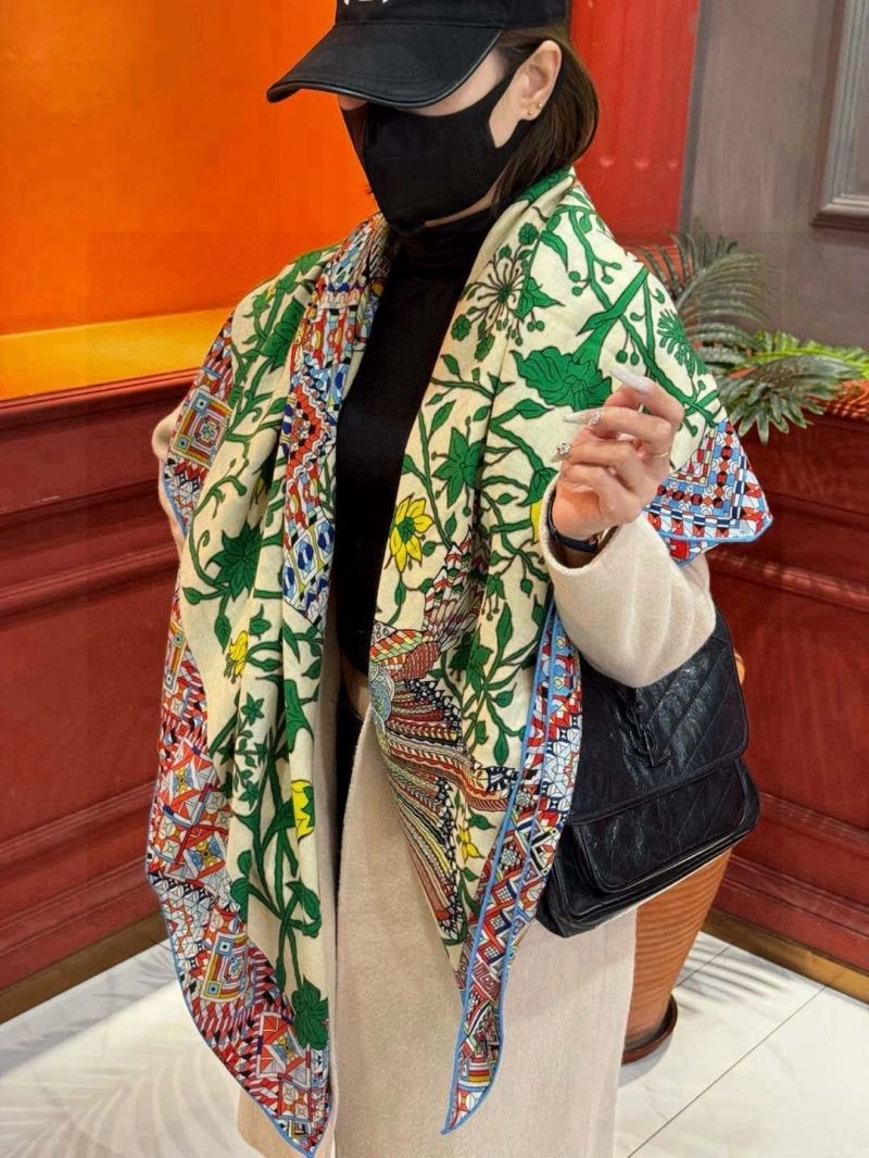 Sustainable Hermes Scarf 270958