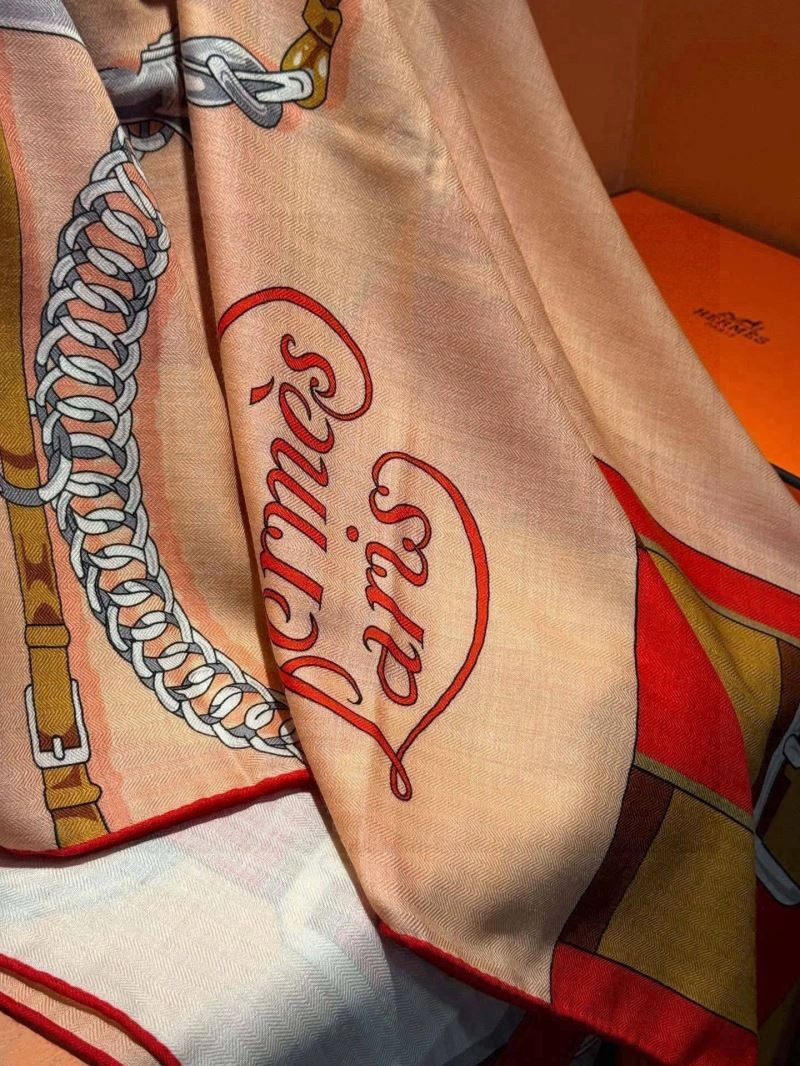 Elegant Hermes Scarf 270964