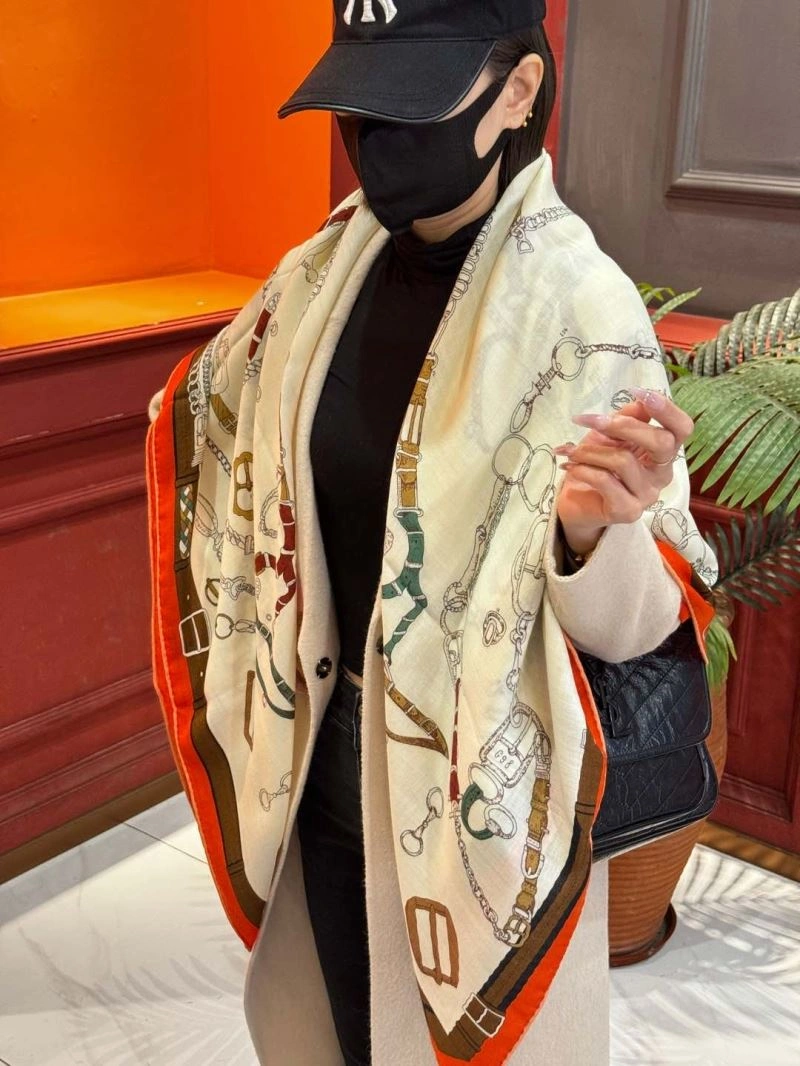 Flexible Hermes Scarf 271816