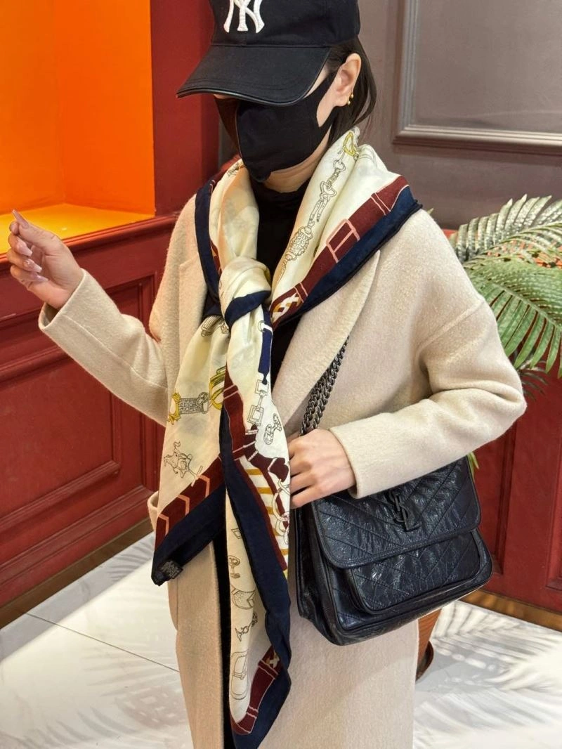 Supportive Hermes Scarf 271814